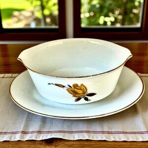 Noritake Japan Gravy Boat with Plate Windsor Rose Fine China